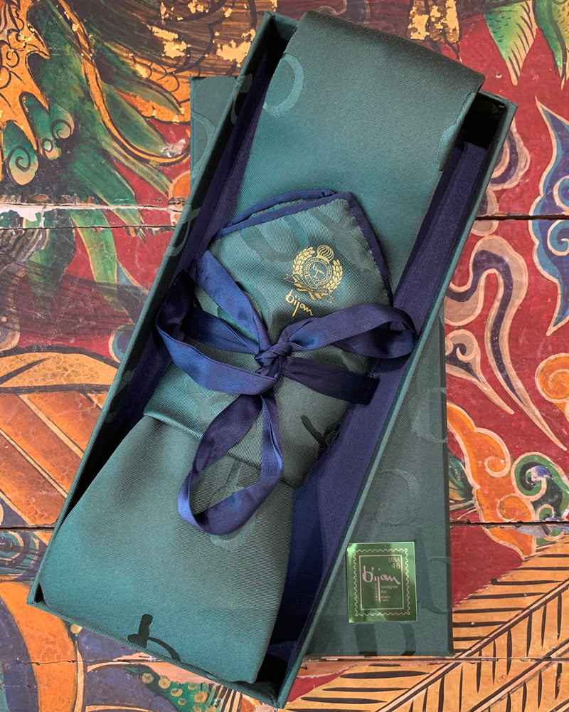 Limited Edition Special Silk Jacquard Bijan "b" Tie Set